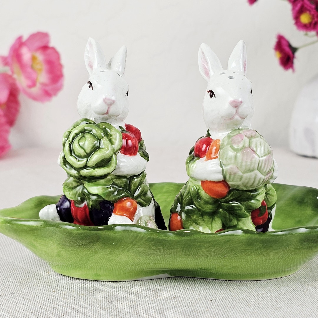 Corner Ruby Spring Collection Bunny Salt and Pepper Set on Cabbage Leaf Tray – Corner Ruby Spring ...