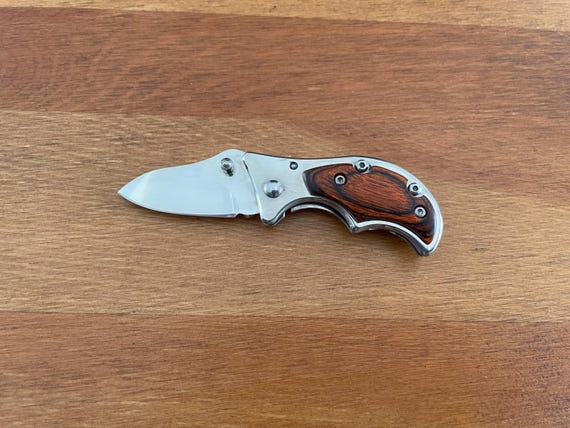 1.7" Cute Navaja Small Pocket Knife Stainless AISI 420 Wood Scales