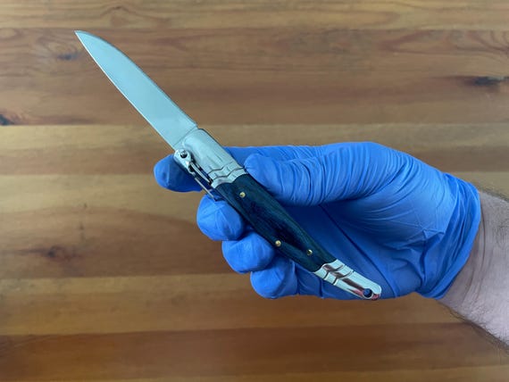 3.14 Stainless Steel Blade Spanish Navaja Pocket Knife Blue With Ratchet Sound
