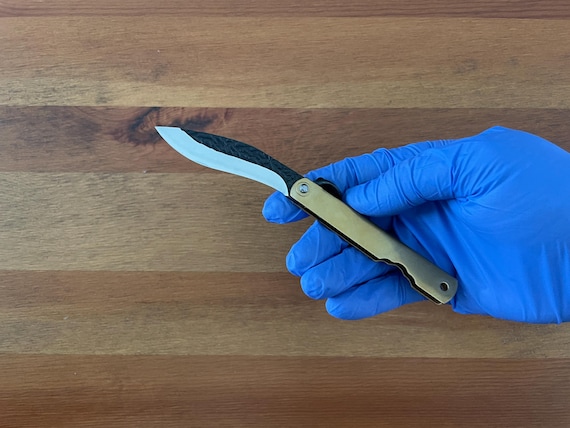 2.9" Navaja Higonokami Pocket Knife 420 Steel Falcata, Brass Handle with Sheath