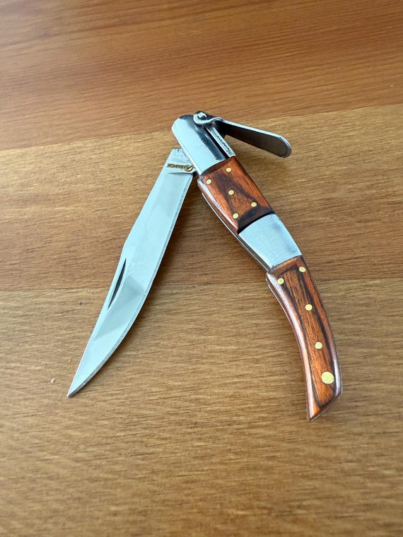 2.6” Arabian Style Navaja Pocket Knife Red Stamina Wood and Steel