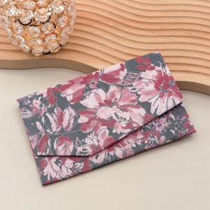 Japans magnetisch zakje Bloemenroze tinten Handgemaakt zakje Elegante portemonnee en kaartetui stoffen zakjes, gemaakt in Japan