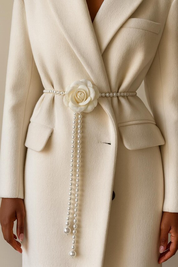 Elegant Gold and Pearl Camellia Chain Belt Gold Thick Chain Hip and Waist Belts Handmade With Mini  main image 3