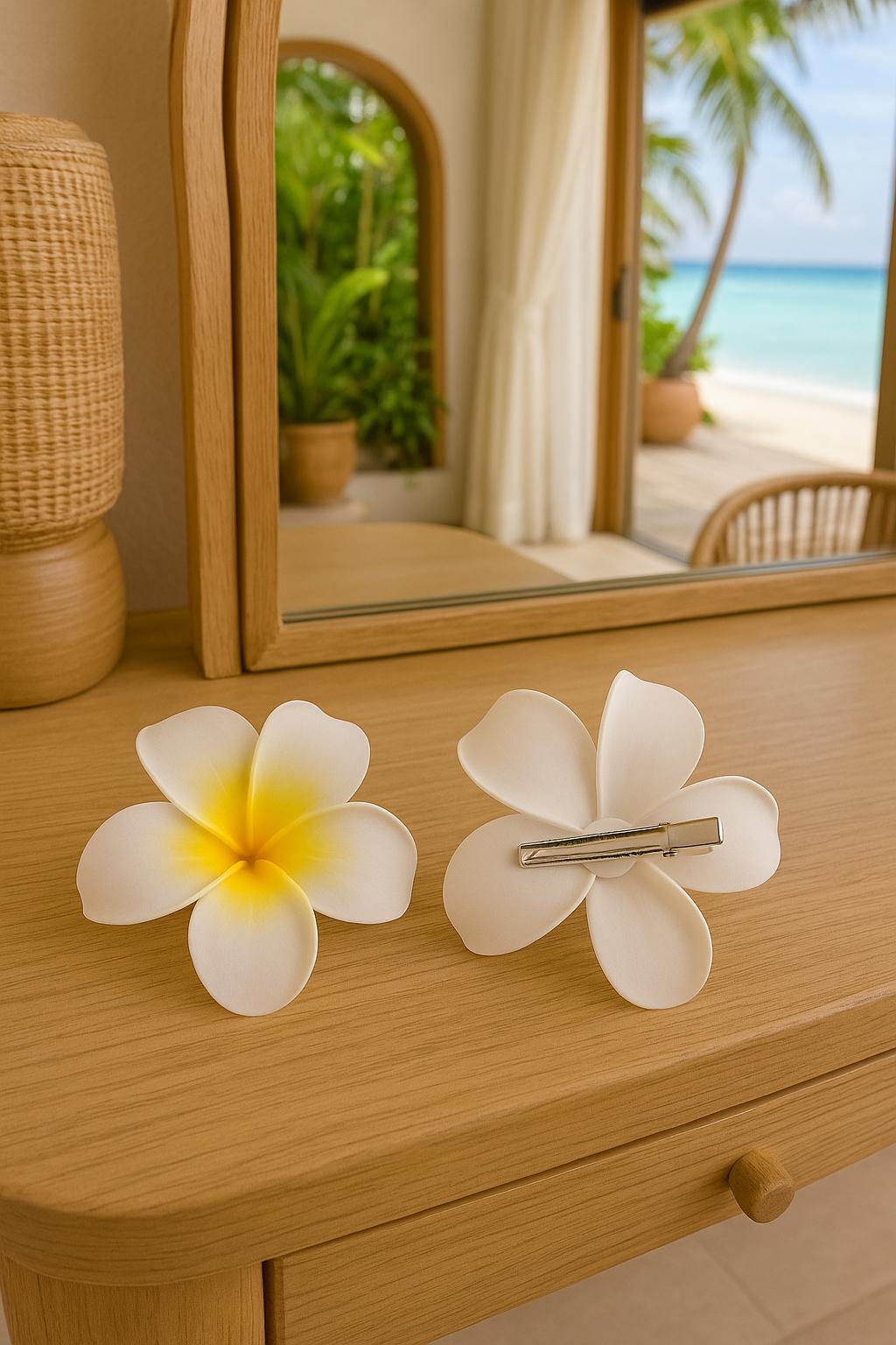 Pince à Cheveux Fleur De Frangipanier Strass – 6 Couleurs – Style Hawaii !