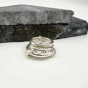 Sterling Silver Connected Link Ring: Two-Tone Band Set
