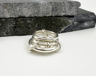 Sterling Silver Connected Link Ring: Two-Tone Band Set
