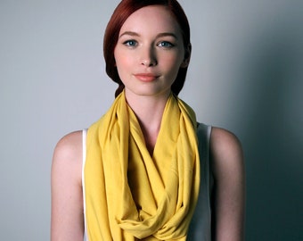 Yellow Scarf / Mothers Day Gift / Handmade Infinity Scarf / Girlfriend Gift / Chunky Spring Scarf / Women Gift for Her / Necklush