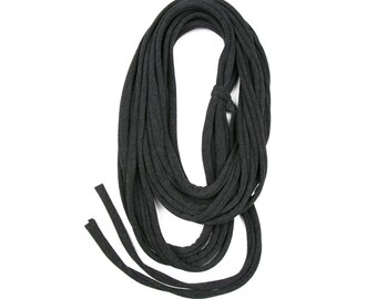 Colar com cachecol infinito em jersey cinza: acessório unissex para festival boho