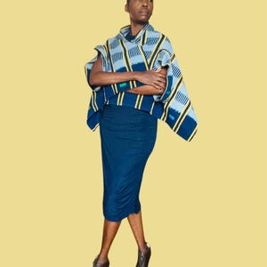 Aina Shrug in Baoulé Ikat Pattern Cloth – Handwoven Bolero with Sleeves | Midnight Lines