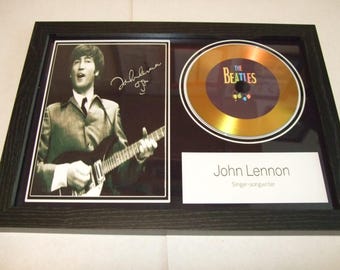 John Lennon signierte Fotopassepartout
