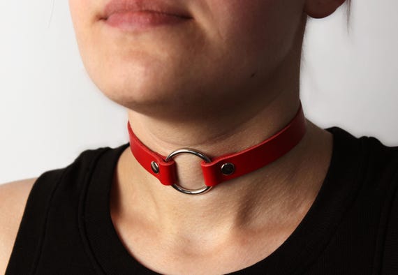 Handmade Leather Ring Choker: O Collar Necklace - Etsy