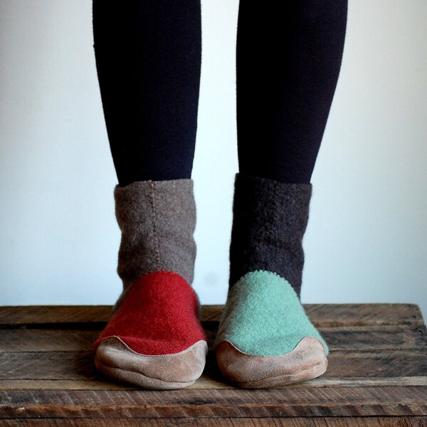 Womens Wool Slippers, Eco friendly & Handmade, size 8 wide, Winter Comes