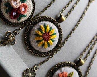 Hand Embroidered Floral Pendant Necklace: Vintage Style Jewelry