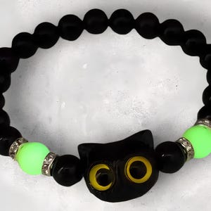 Luminous Big Eye Cat Bracelet | Cute Cartoon Animal Beaded Hand Chain | Perfect Gift for Women & Couples