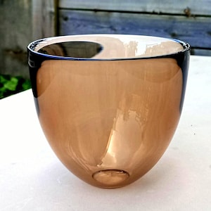 Vintage pastillo glass bowl from orrefors – timeless swedish design