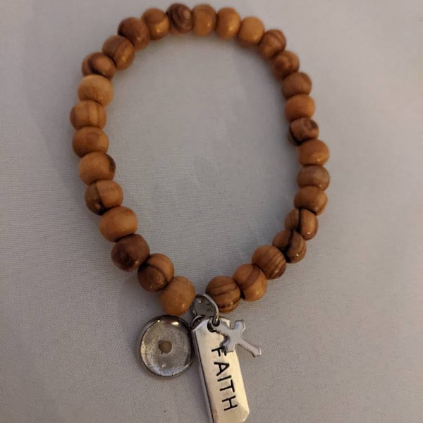 Holy Land genuine olive wood from Jerusalem stretch bracelet with mustard seed charm, cross charm and Faith charm religious Catholic