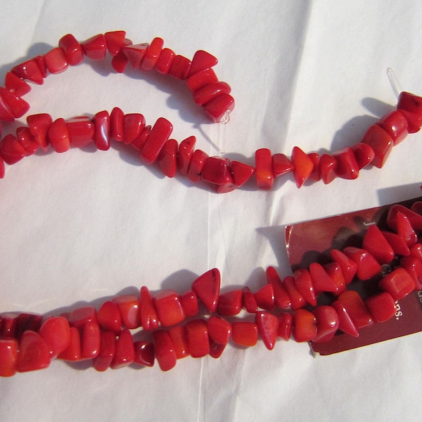 Jewelry Parts...Beads Red Coral Chip Beads Shell beads 10" Strand Packed set of 2 per card Bead Gallery