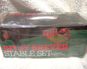 Vintage BITSY BREYER Stable Set Paddock Pal Horse w/Carrying Case Stable from the 80's