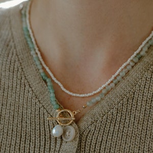 Aventurine Pearl Pendant Necklace: 18k Gold Toggle Clasp