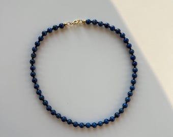 Lapis lazuli-choker: echte marineblauwe edelsteenketting