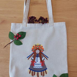 Shopper mit Motanka Puppen Stickerei
