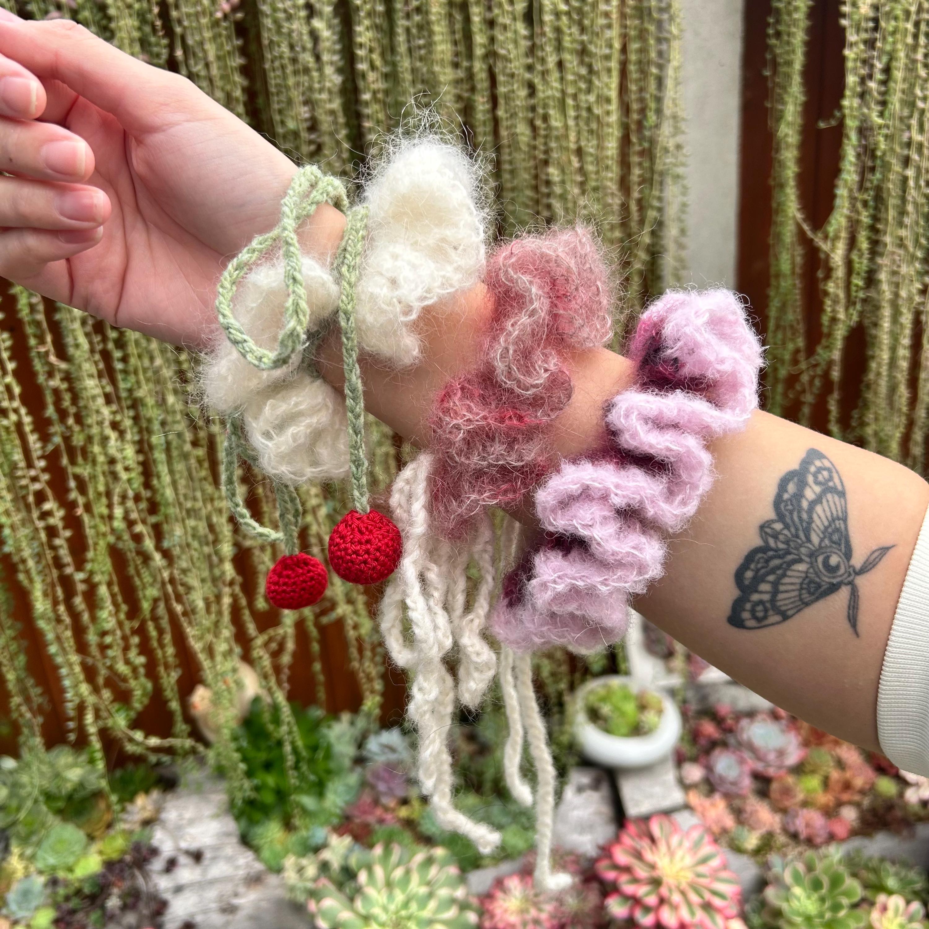 Frilly Scrunchie Tie Crochet Pattern