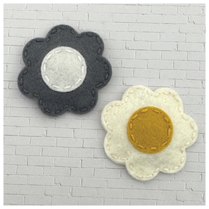 Clip de pelo de fieltro, sin resbalón, par de flores, clip de pelo de las niñas, clip de pelo del niño, clip de pelo del bebé, flor de fieltro, fieltro de lana, conjunto de 2 flores, margarita