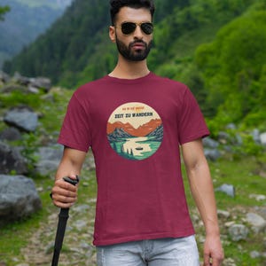 T-Shirt Men | Time to Hike | Forest Shirt | Outdoor T-Shirt | Adventure | Hiking | Mountains | Print | Gildan 64000