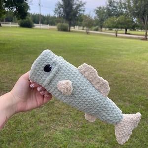 Barry il basso di peluche - Peluche basso dalla bocca grande - Decorazione per la cameretta dei bambini - Regalo per baby shower - Il primo basso del bambino