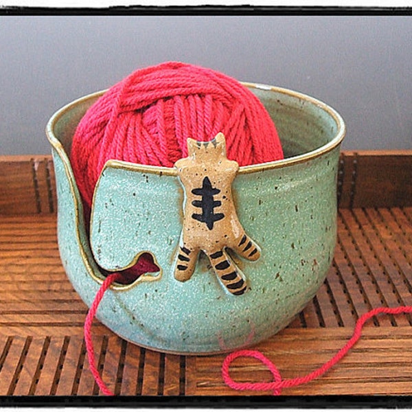 Turquoise Tabby Cat Yarn Bowl