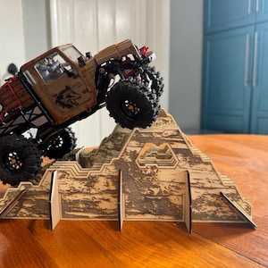 Modular RC Crawler Terrain 1/18 and 1/24 scale Frame Twist Gamma