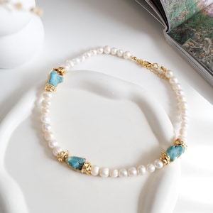 Pearl Necklace with Triple Turquoise Stones,Dainty pearl necklace,Elegant Pearl necklace,Gift for her,Wedding present,valentine&#39;s day