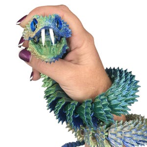 3D Printed Articulated Brush Viper Snake: Flexible Fidget Desk Decor