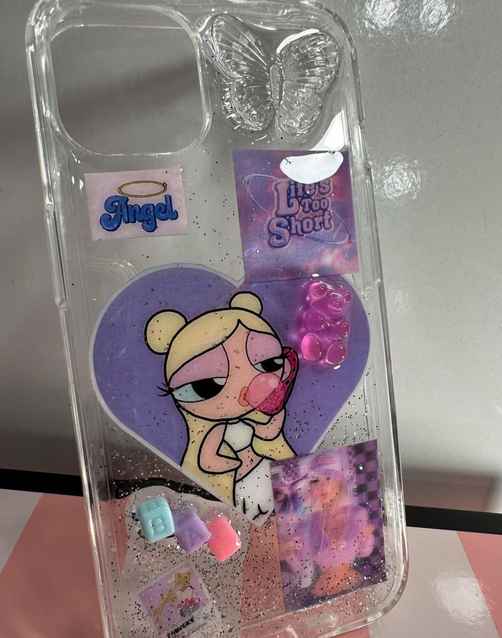 Puff phone case France