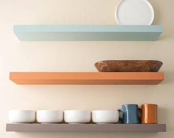 Custom Color Floating Shelf – Modern Hidden Bracket Design