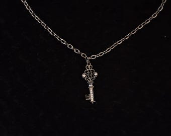 Gothic Skeleton Key Necklace | Dark Gunmetal Link Chain, Ornate Vault Key Pendant, Shadow Magic Fantasy Jewelry