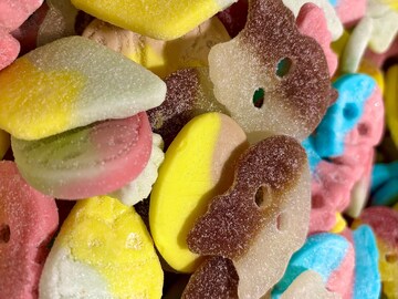 Swedish Sweet & Sour Lovers’ Mix – 1 LB Candy Assortment Bag with TikTok-Viral Favorites Like Bubs Sur Skalle, Ahlgrens Bilar And More!