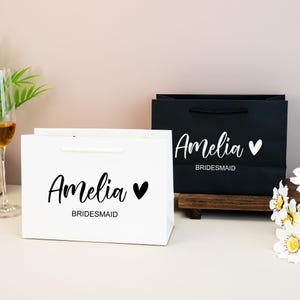 Personalized Bridesmaid Gift Bags, Bridesmaid Gifts, Custom Bridesmaid Bags, Bachelorette Party Bags, Bridal Party Gift Bag,Wedding Gift Bag