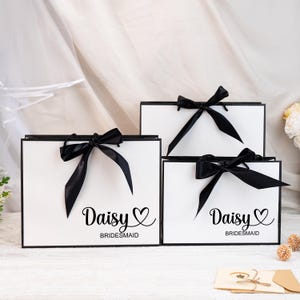 Bridesmaid Gift Bag - Personalised Wedding Gift Bag - Mother of the Bride Gift - Groomsmen Gift Bag - Bridesmaid Proposal - Bridesmaid Gifts