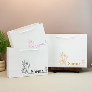 Personalised Bridesmaid Gift Bag - Luxury Personalised Gift Bag for Weddings - Gold Foil - Bridesmaids, Maid of Honour, Flower Girls & more