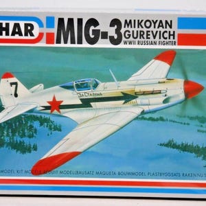 Emhar MiG-3 Mikoyan-Gurevich WW2 Russian Fighter  1:72 Scale Model Kit