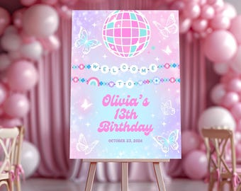 Letrero de bienvenida "In My Birthday Era", letrero de fiesta de pulseras de la amistad, fiesta musical de cumpleaños para adolescentes, fiesta de Purple Blue Eras, Canva editable
