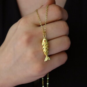 Movable 3D Articulated Fish Necklace,Pave Fish Necklace,Gold or Silver Fish Pendant,Pisces Necklace,Sea Lover Gift,Necklaces for Women