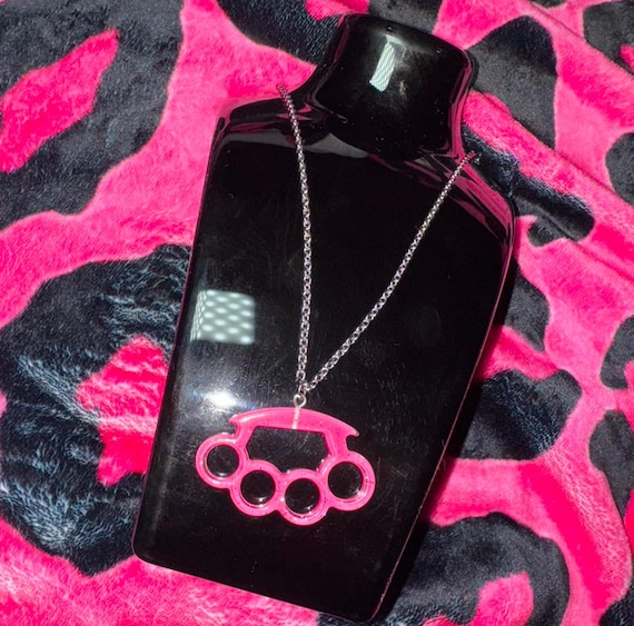 Y2K 2000s McBling Vintage Pink Glitter Brass Knuckle Necklace