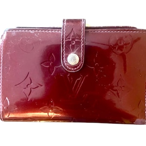 Cartera francesa plegable Louis Vuitton con monograma burdeos