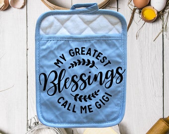 Quirky Pot Holders for Nana and Mimi: Charming Kitchen Gift