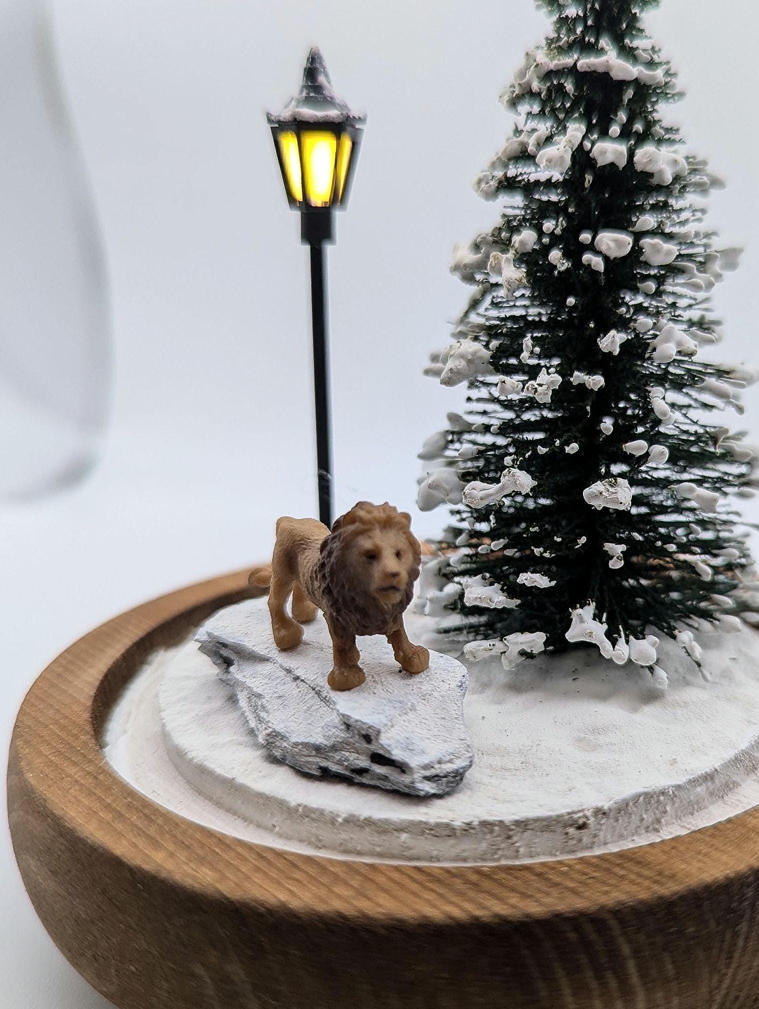 Narnia Aslan Lion Handmade Diorama: Light-up Terrarium Bell Jar - Etsy