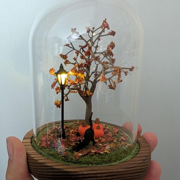 Black Cat Halloween Terrarium: Spooky Autumn Pumpkin Diorama Lamp