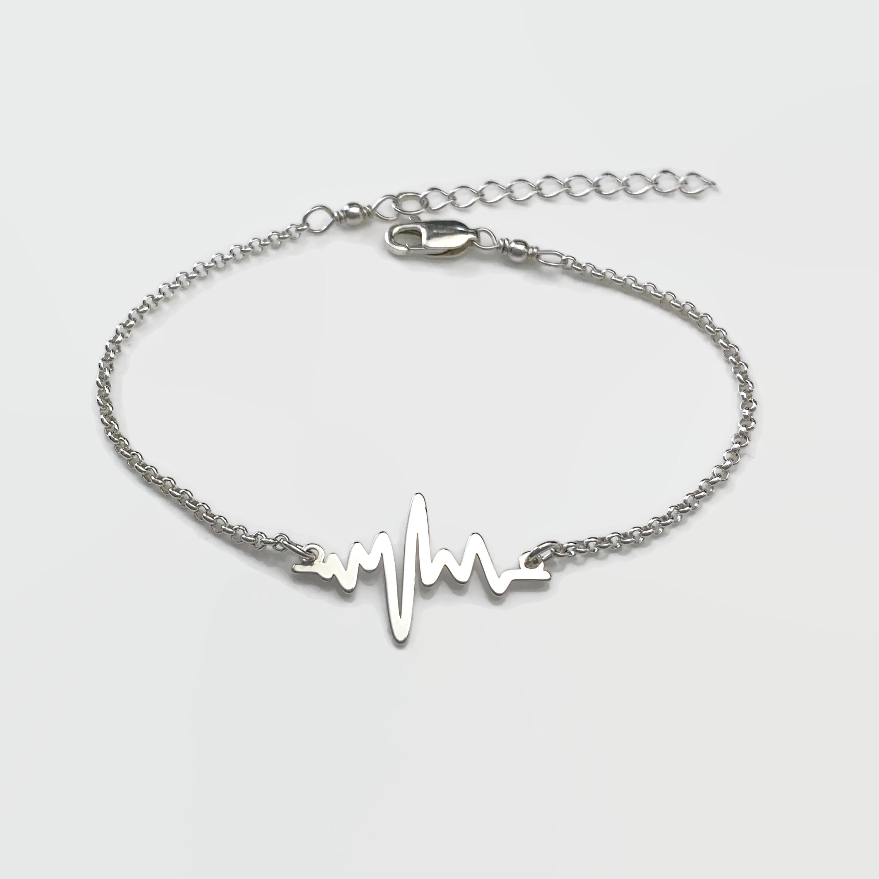 ブレスレット Monday Edition _ Pounding Heart Bracelet Amethyst Heart Bracelet Diamond Accents Sterling Silver | Kay