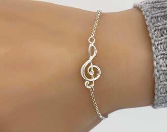 Adjustable Treble Clef Bracelet in Sterling Silver